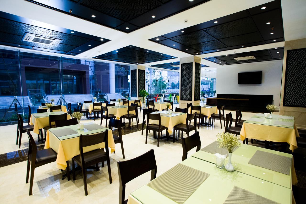 Friendship Hotel Hanoi Exterior photo